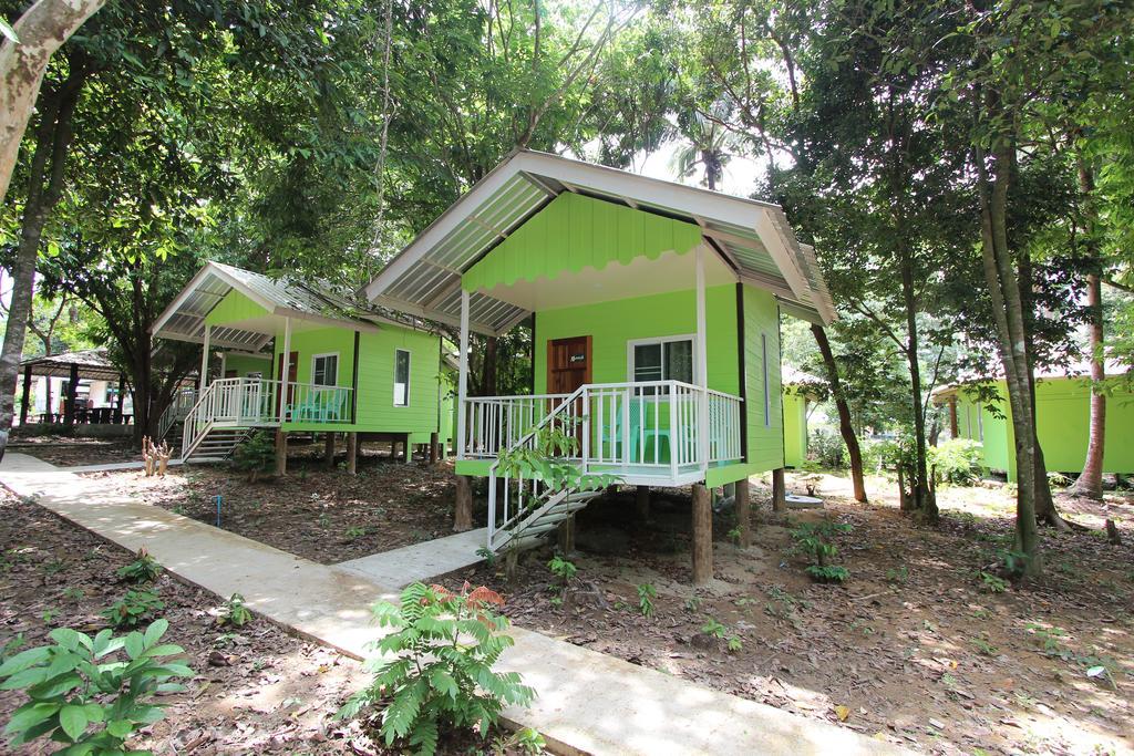 Koh Phayam Greentawan Resort Værelse billede